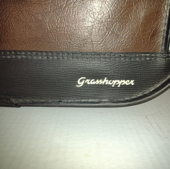 Vintage Grasshopper zippered suitcase - Picture 2 of 4